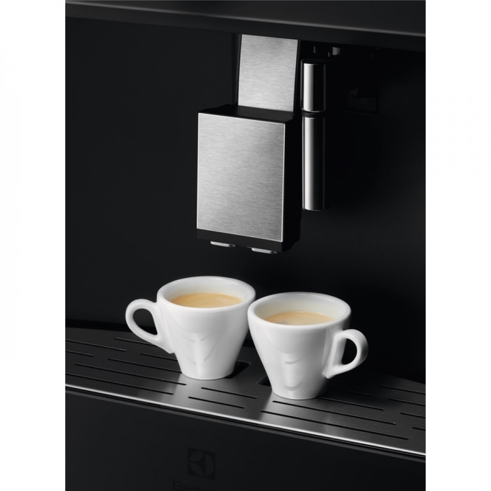 Macchina da caffè automatica da Incasso Altezza 45 cm Estetica Vetro Nero con Finiture Inox Antimpronta Electrolux KBC85X RICONDIZIONATA - immagine 2